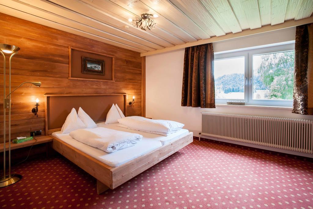 Hotel Alte Post Файстенау Экстерьер фото