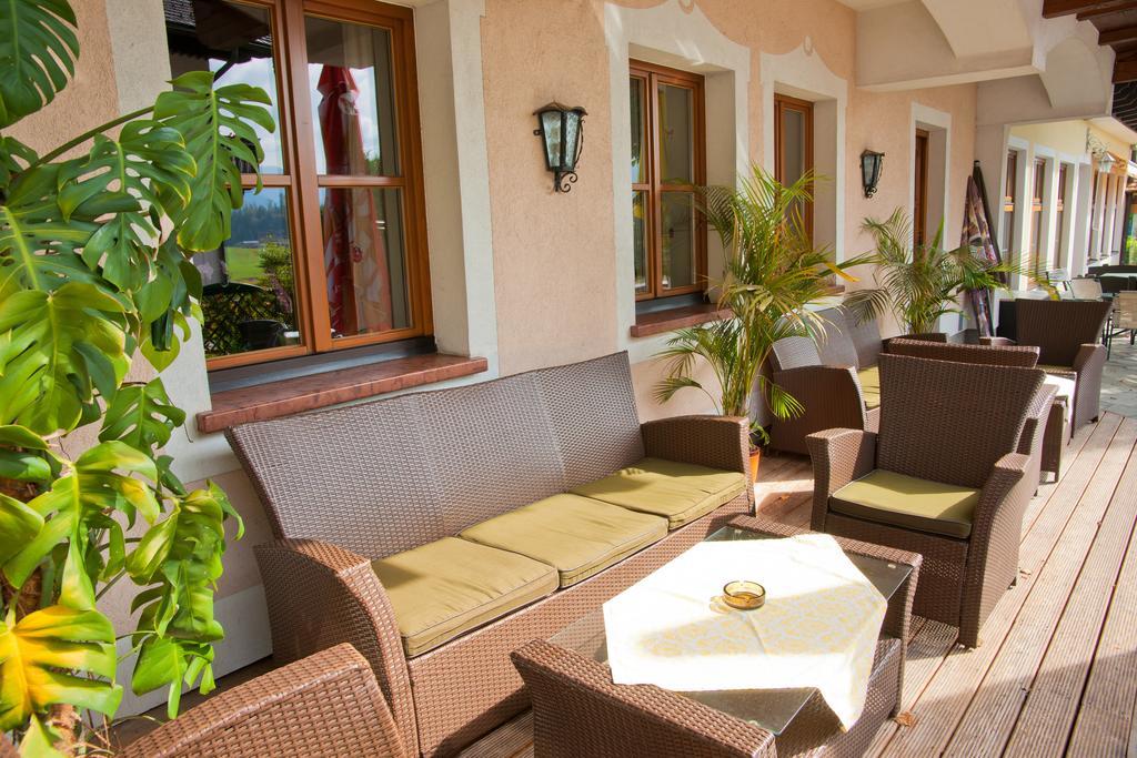 Hotel Alte Post Файстенау Экстерьер фото