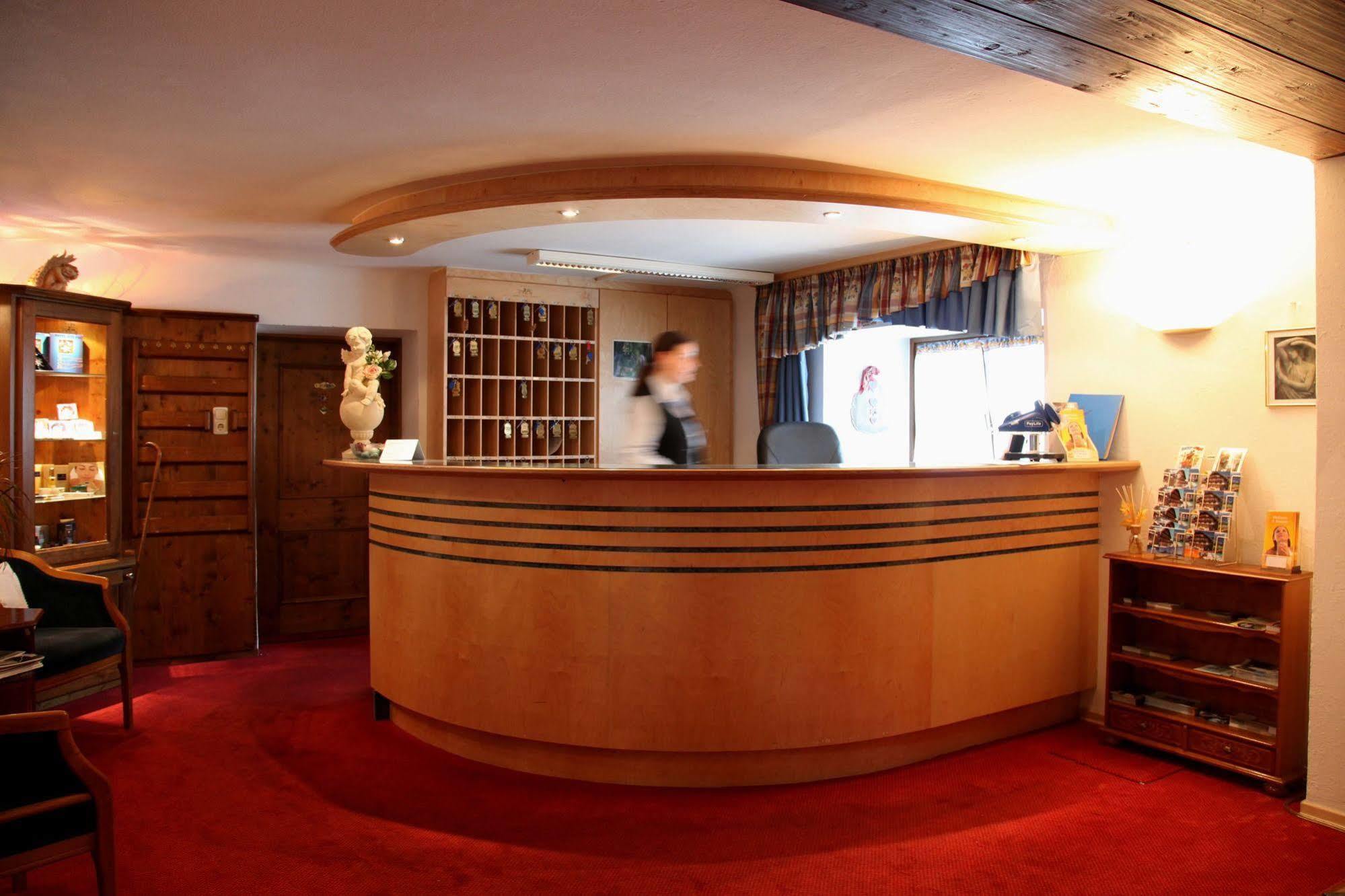 Hotel Alte Post Файстенау Экстерьер фото